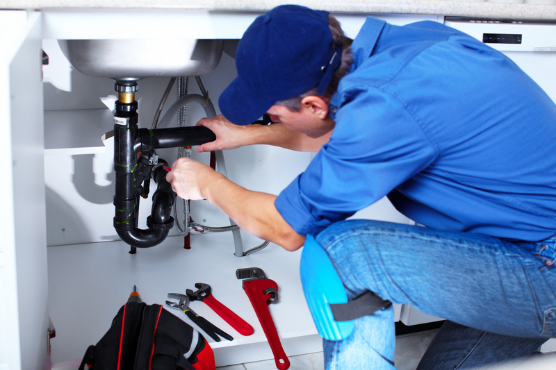 Should You Tip a Plumber